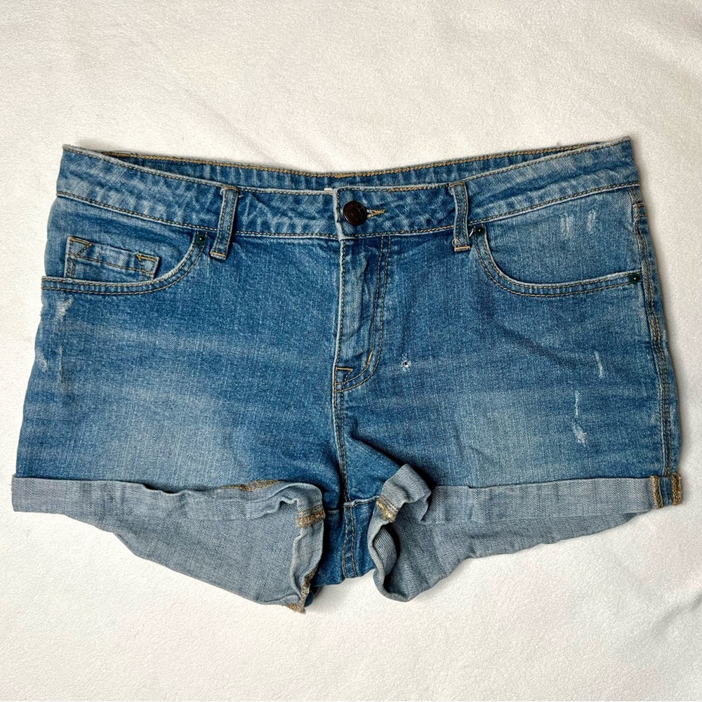 Urban Outfitters BDG Mid Rise Shortie Shorts